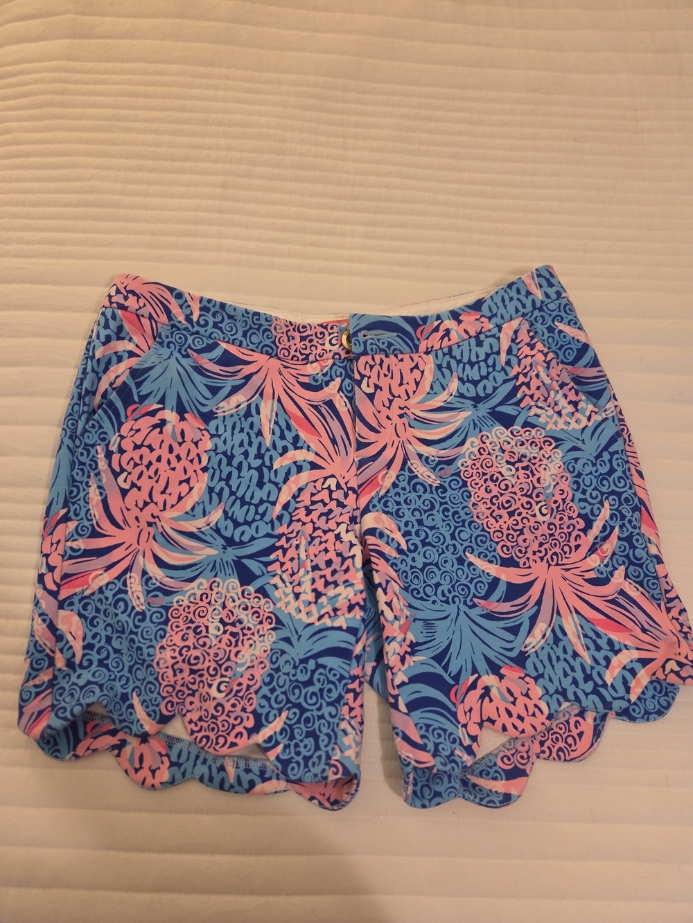 Lilly Pulitzer Blue & Pink Pineapple-Print Scalloped Shorts